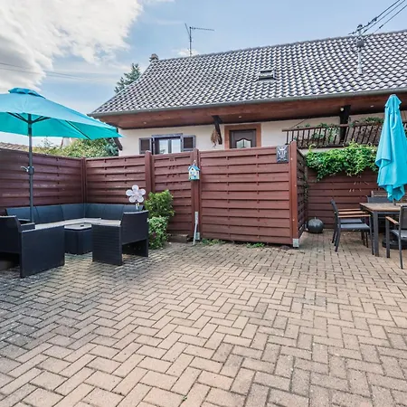 Casa de Férias La Maison De Monami - Maison Alsacienne Pour 6 Illkirch-Graffenstaden